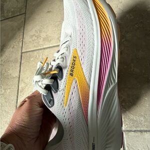 Brooks Women's ghost 17